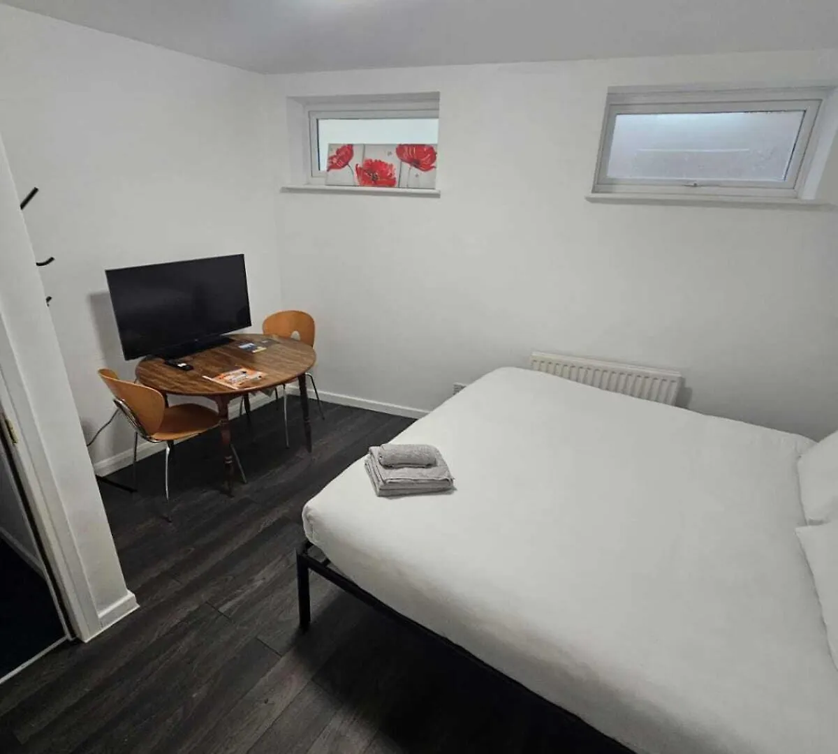 Queens Place - Rooms Brighton Aparthotel