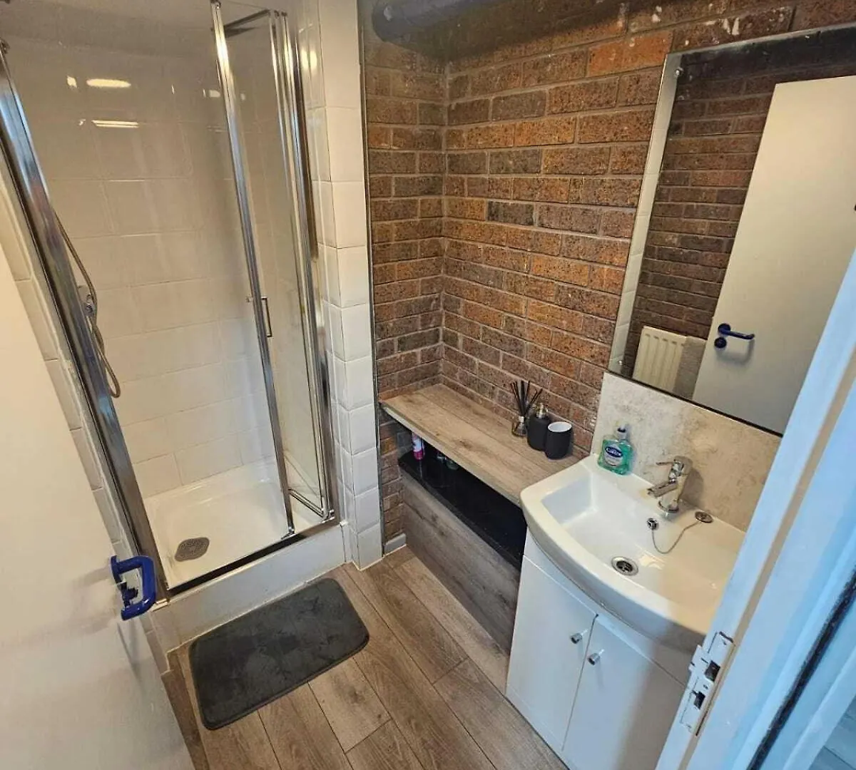 Queens Place - Rooms Brighton 0*,  United Kingdom