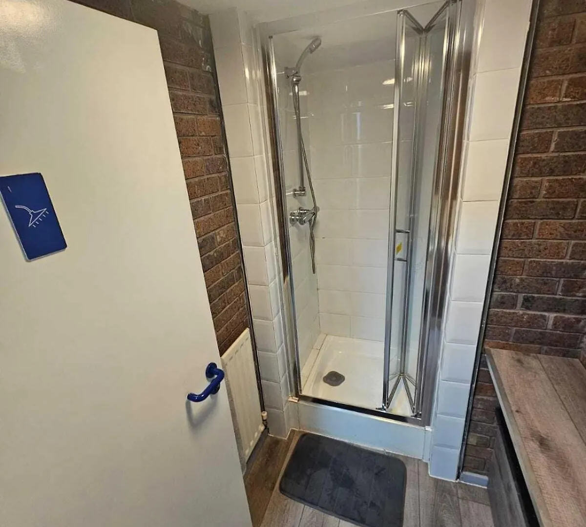 Queens Place - Rooms Brighton
